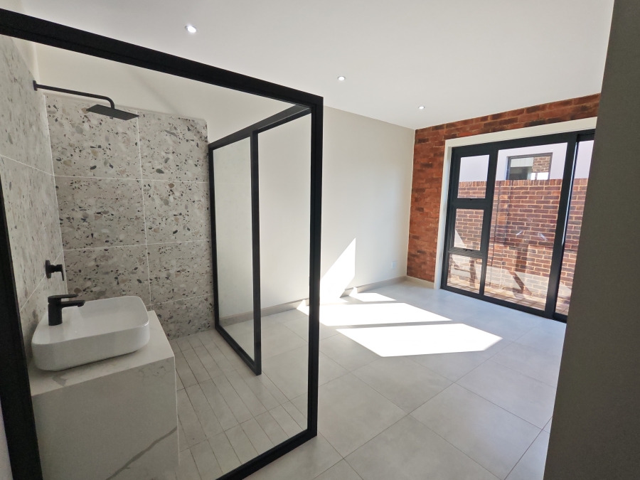 3 Bedroom Property for Sale in Helderzicht Eco Estate North West